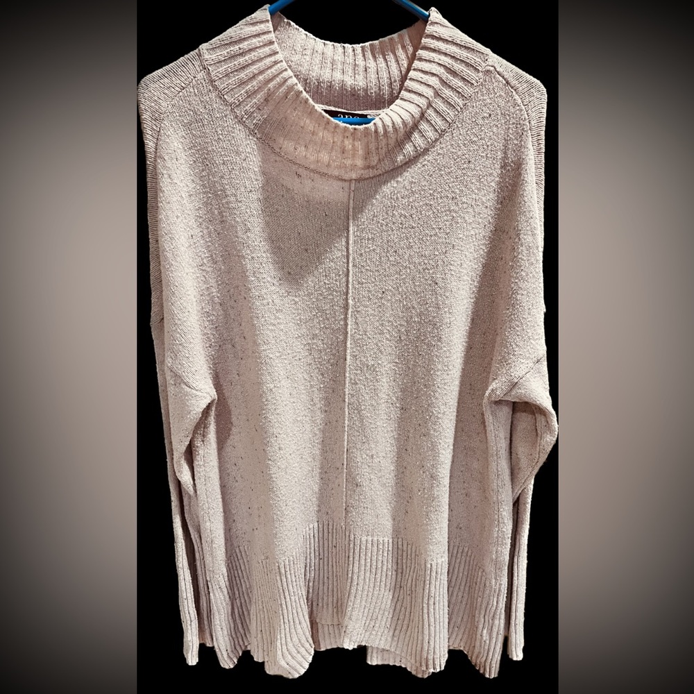 a.n.a Pink Confetti Tunic Sweater Size Medium